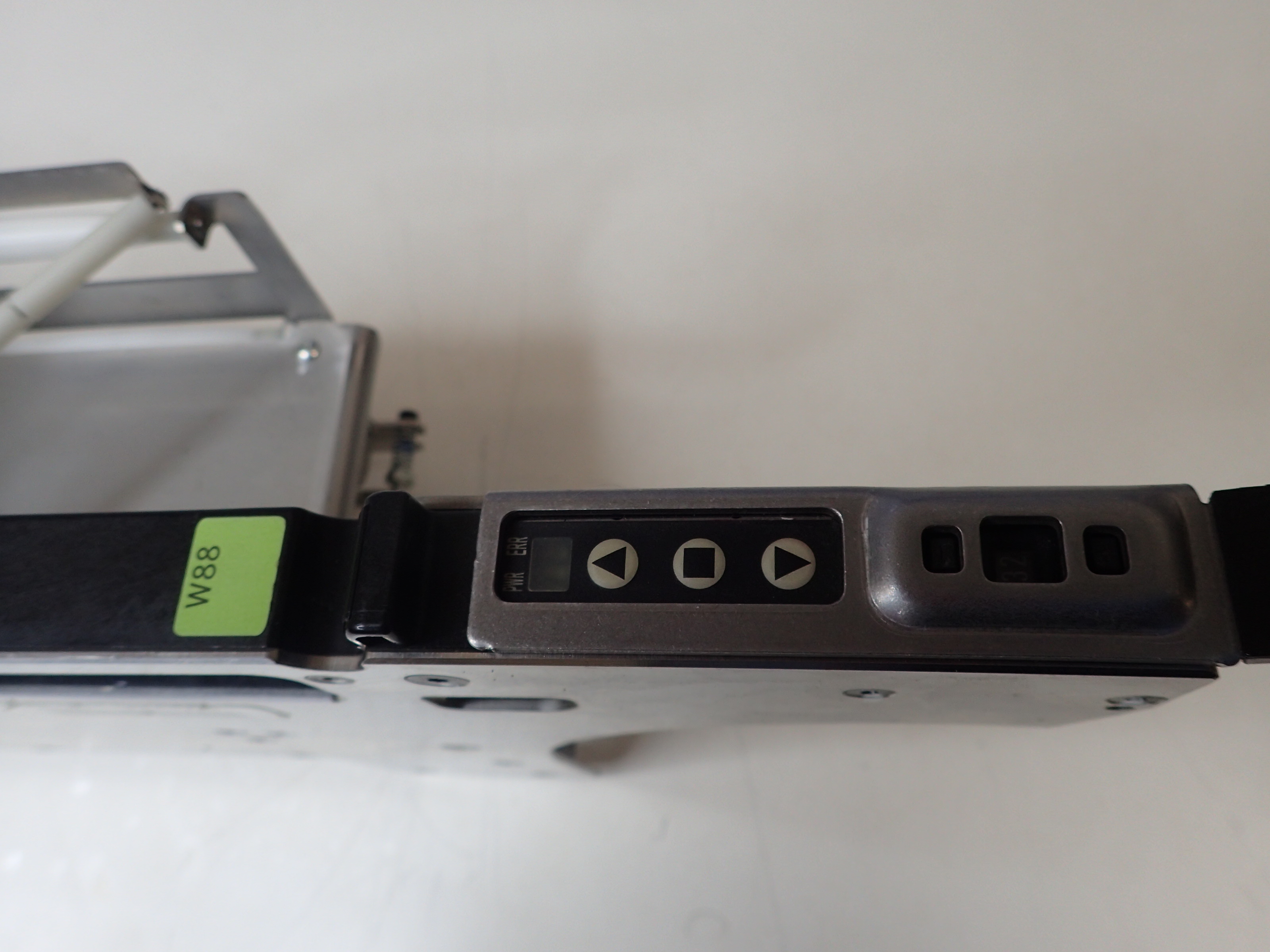 TK952 - Fuji W88 Intelligent Feeders